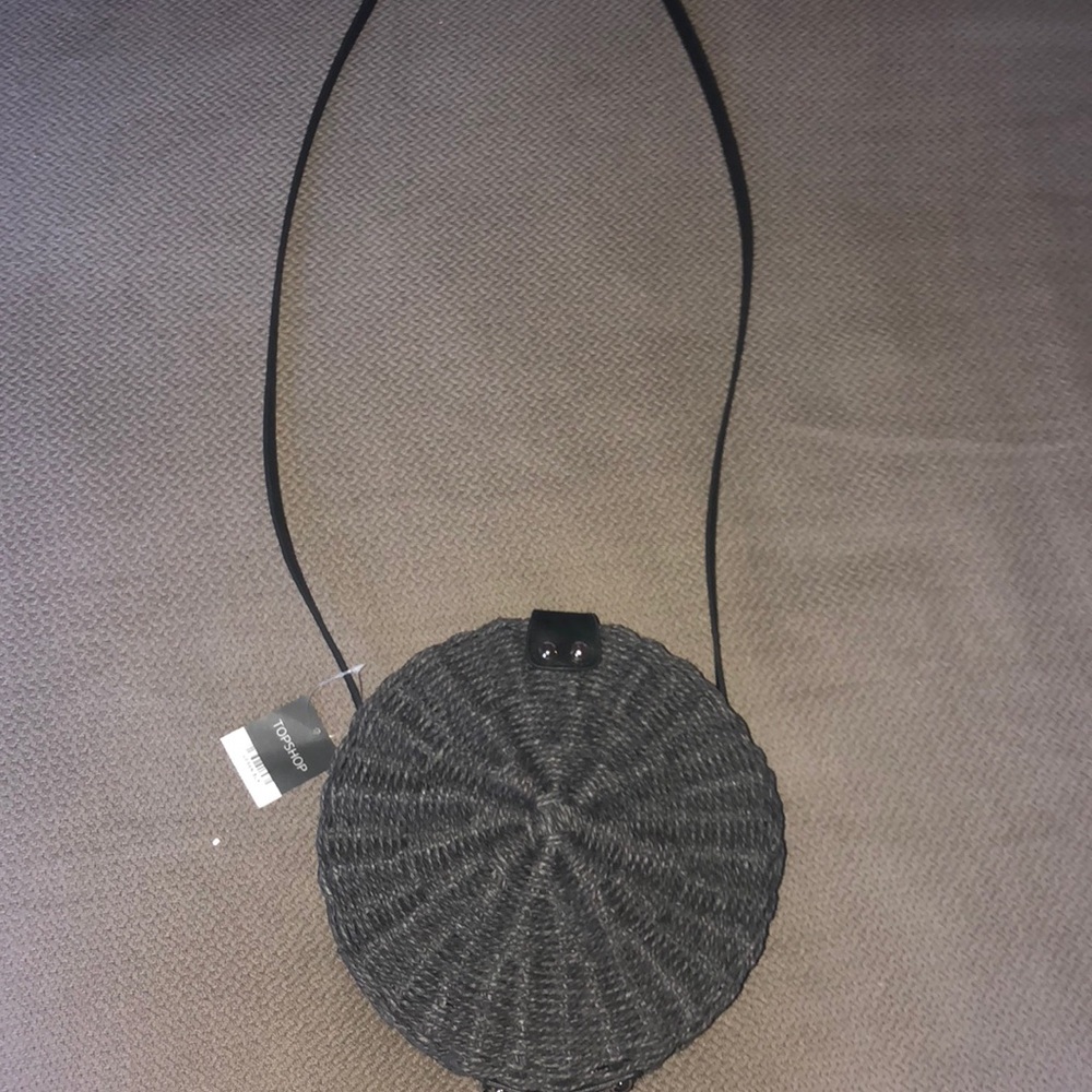 NWT circle straw purse crossbody